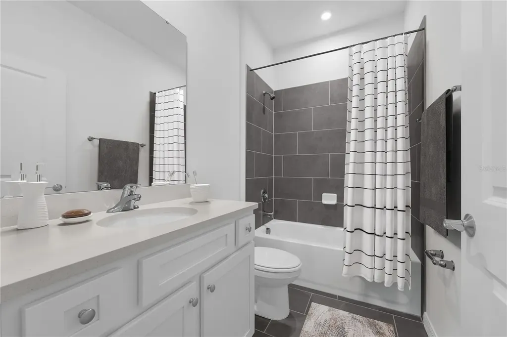 9596 Starling Loop Leesburg FL 34788