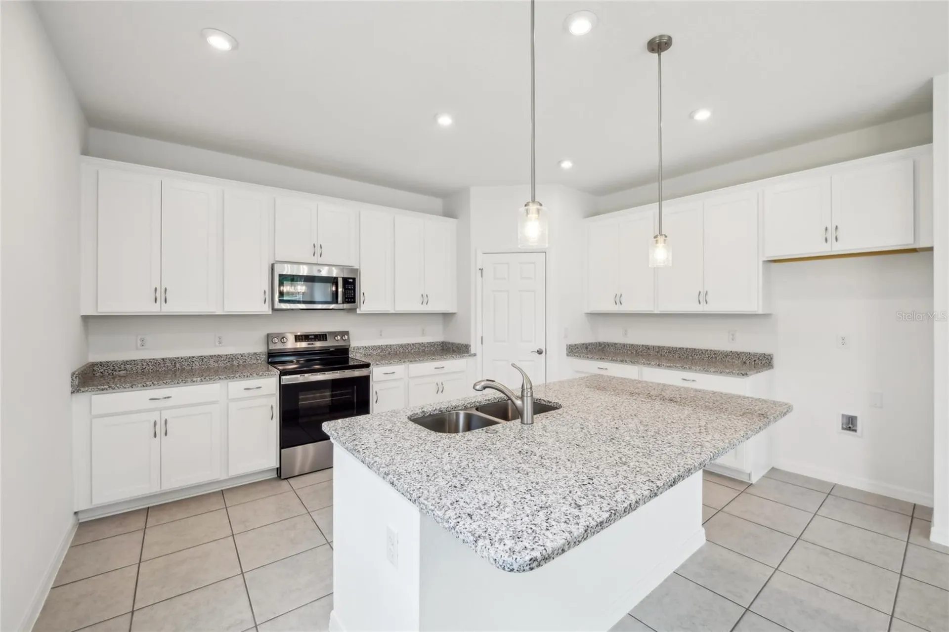 9596 Starling Loop Leesburg FL 34788