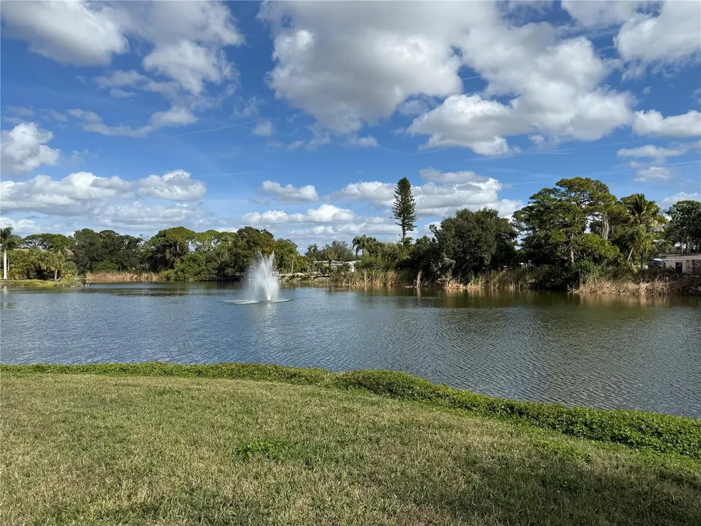 5697 Ashton Lake Drive Sarasota FL 34231