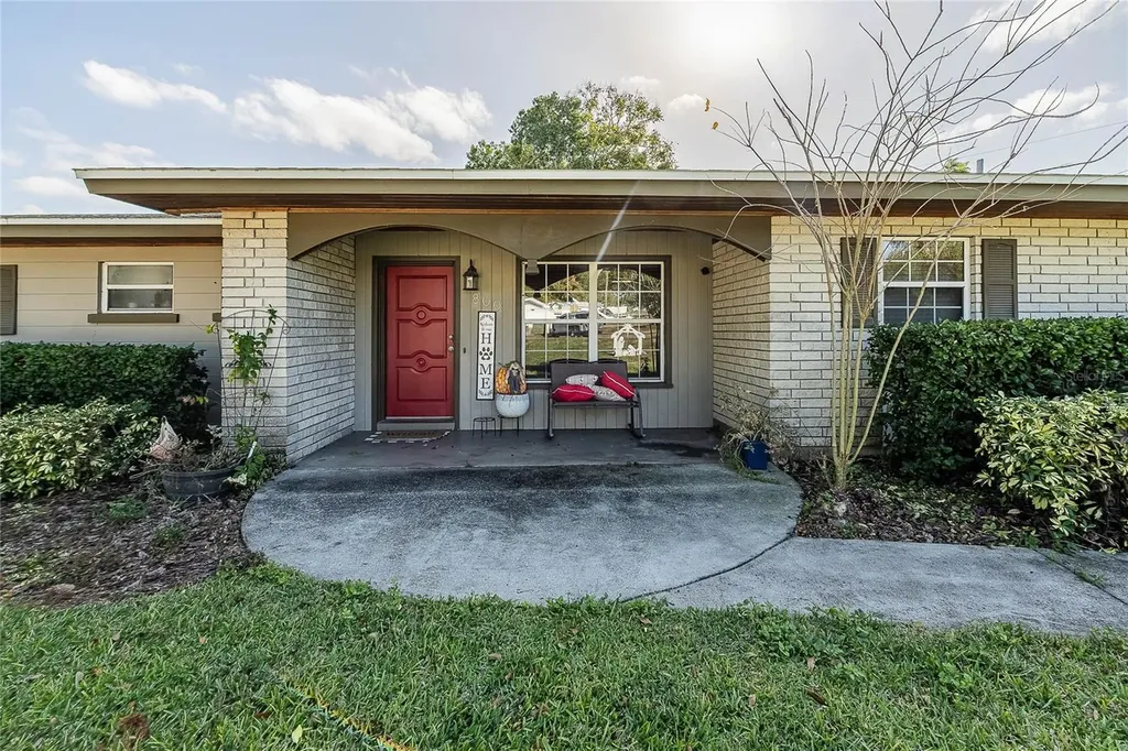 800 Avenue L SE Winter Haven FL 33880