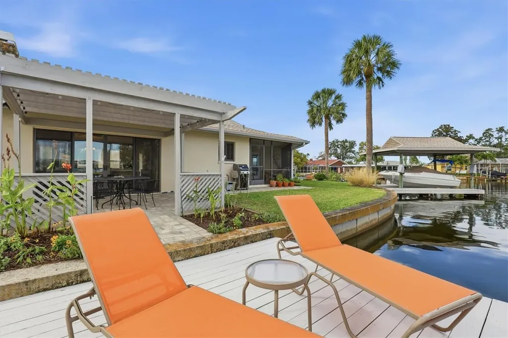 66 N Canal Drive Palm Harbor FL 34684