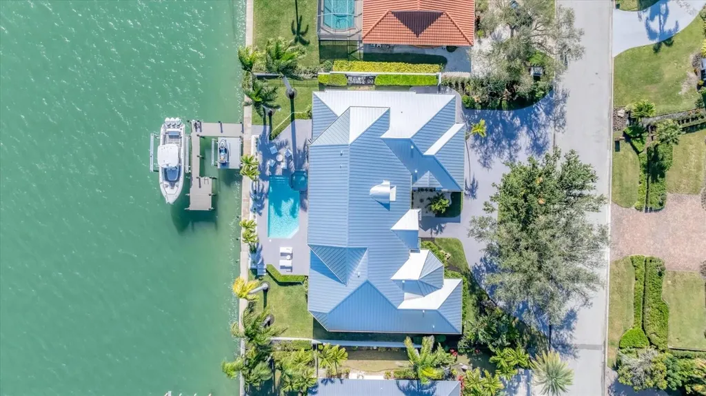259 Robin Drive Sarasota FL 34236