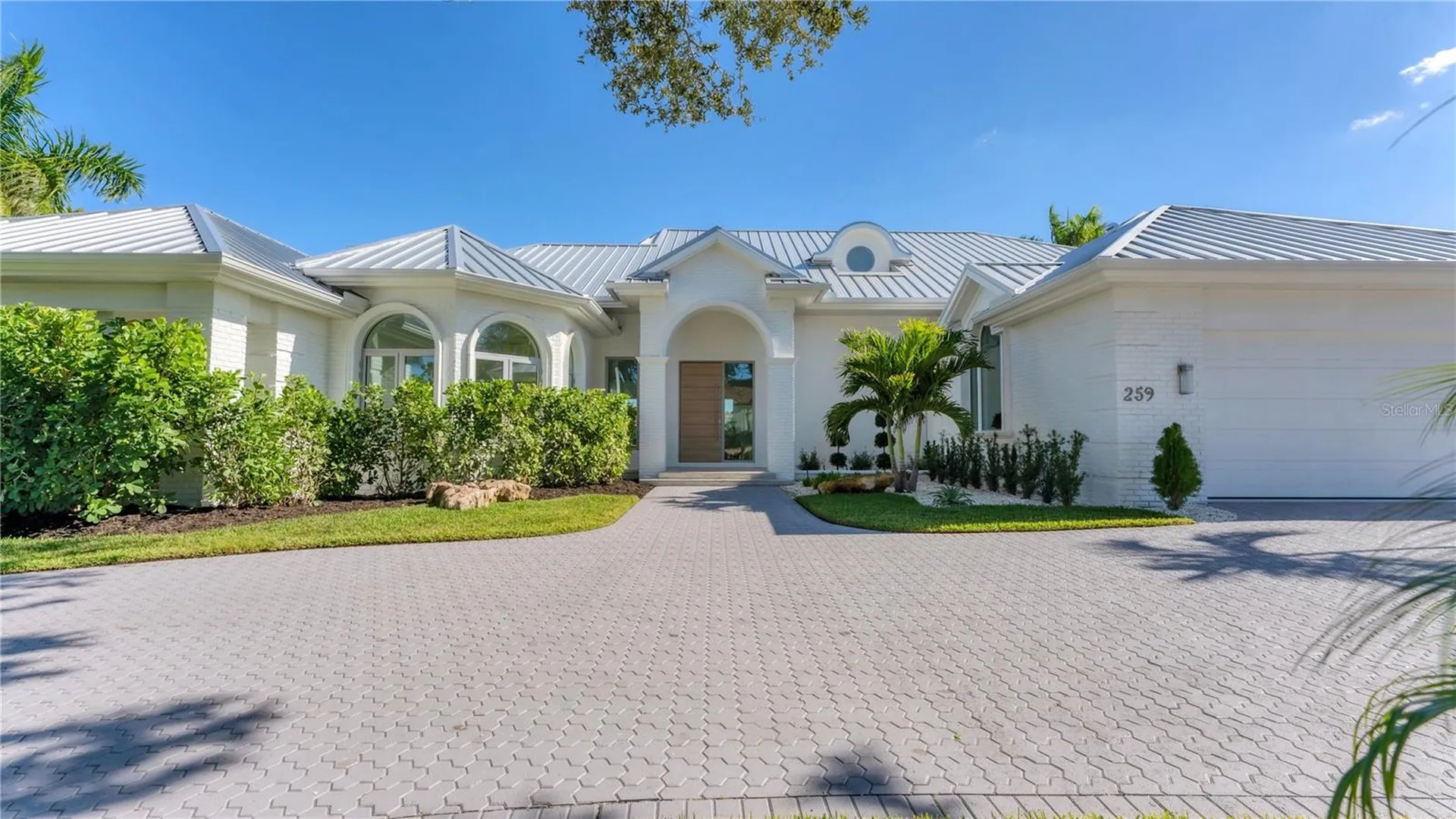 259 Robin Drive Sarasota FL 34236