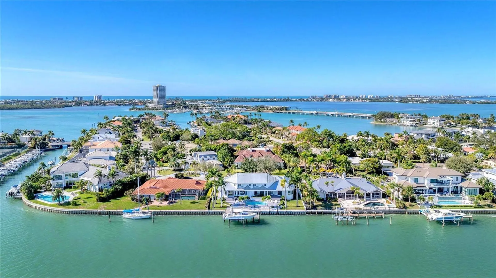 259 Robin Drive Sarasota FL 34236