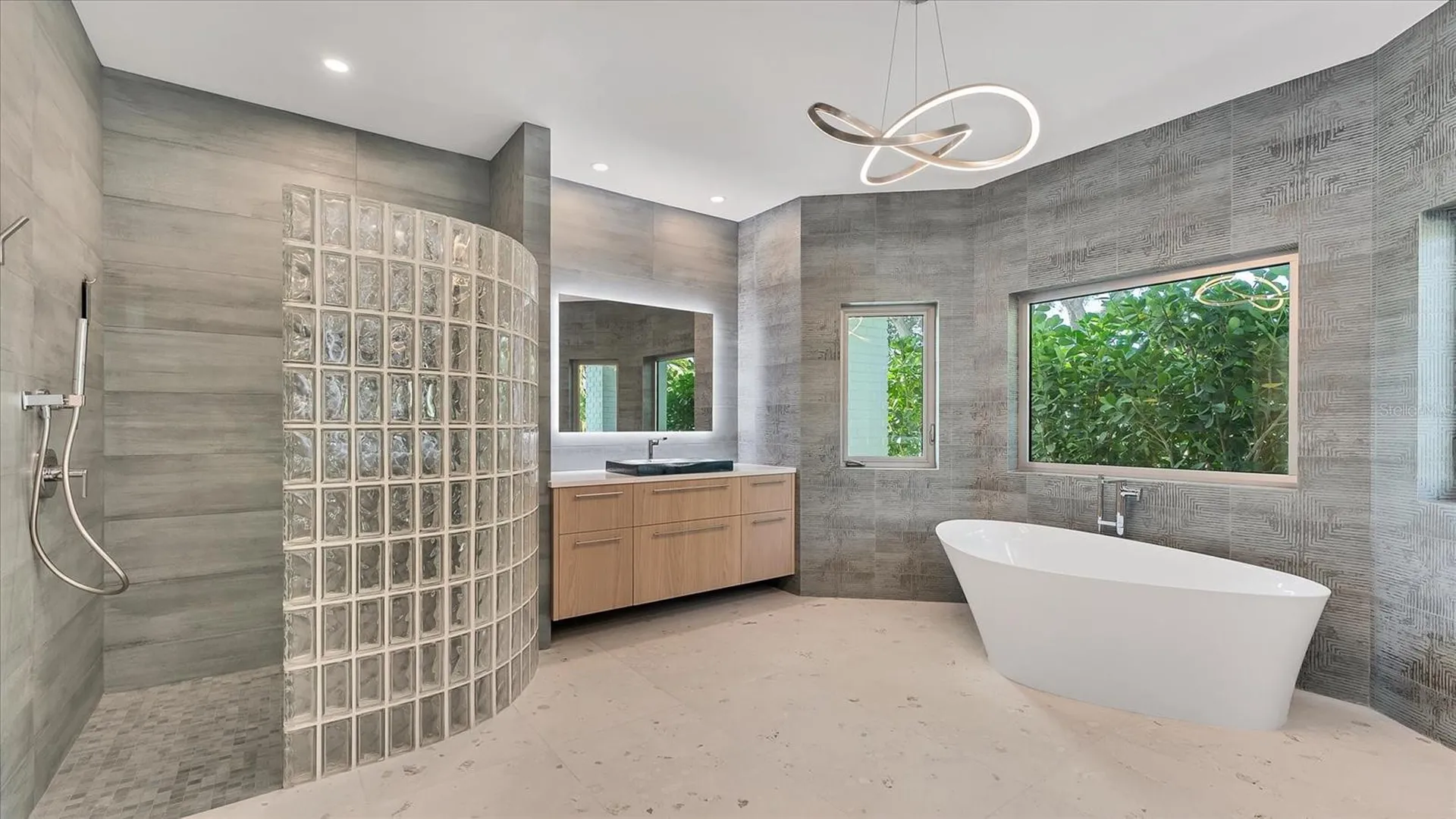 259 Robin Drive Sarasota FL 34236