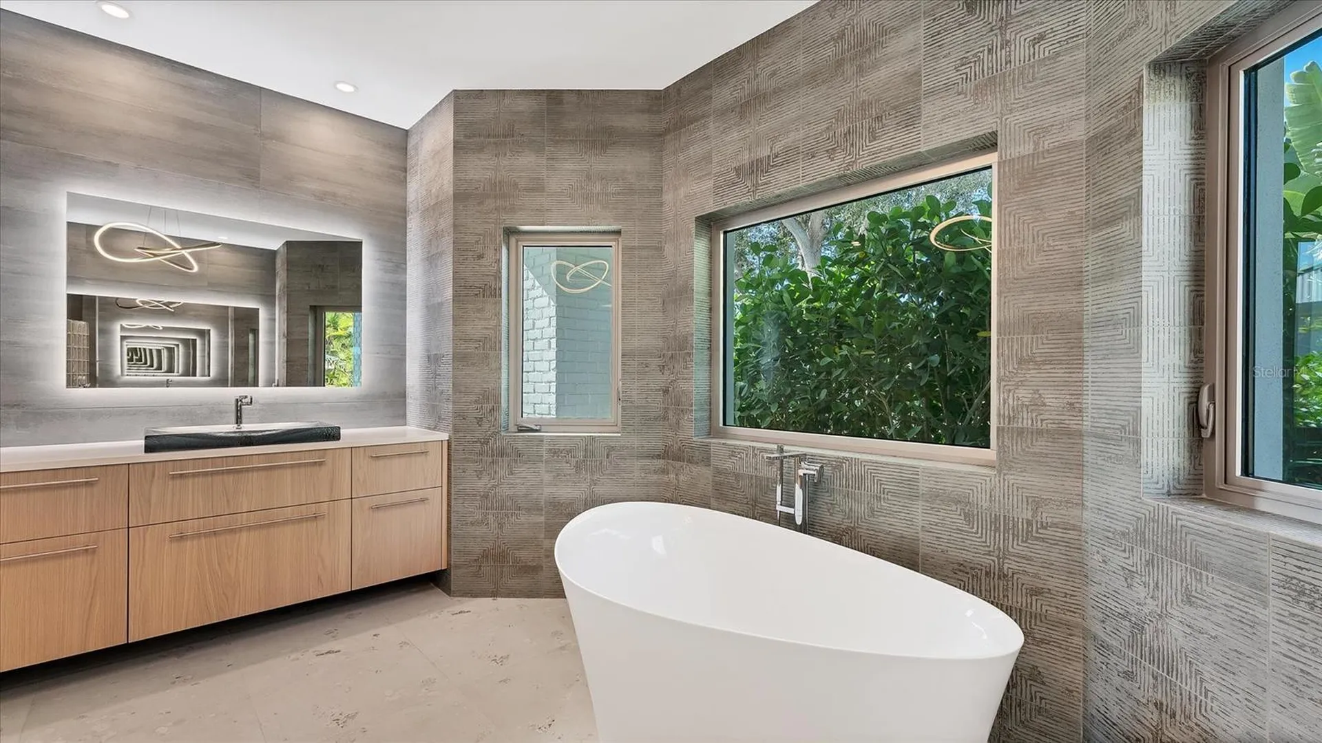 259 Robin Drive Sarasota FL 34236