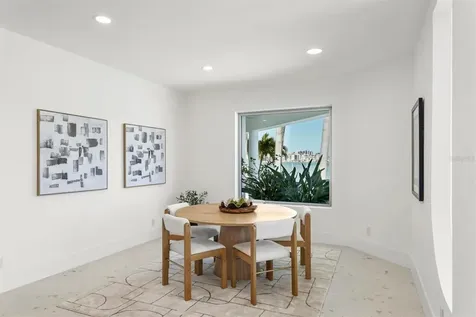 259 Robin Drive Sarasota FL 34236