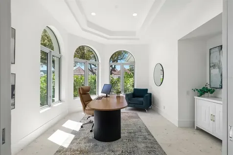 259 Robin Drive Sarasota FL 34236