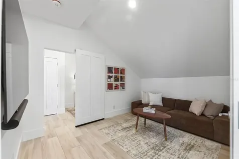 259 Robin Drive Sarasota FL 34236