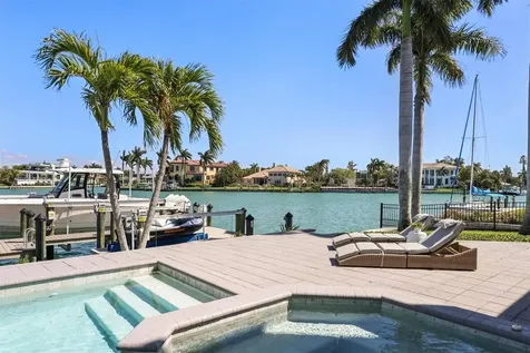 259 Robin Drive Sarasota FL 34236