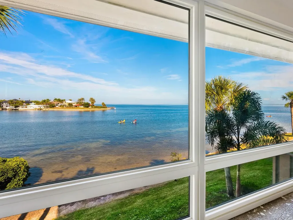 6400 Flotilla Drive Holmes Beach FL 34217