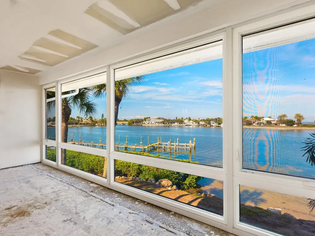 6400 Flotilla Drive Holmes Beach FL 34217