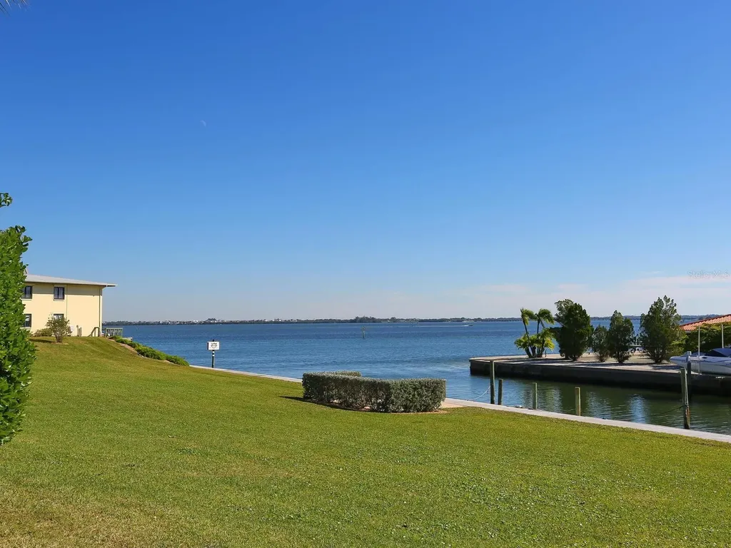 6400 Flotilla Drive Holmes Beach FL 34217