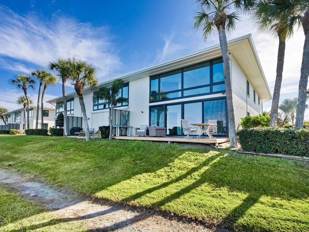 6400 Flotilla Drive Holmes Beach FL 34217