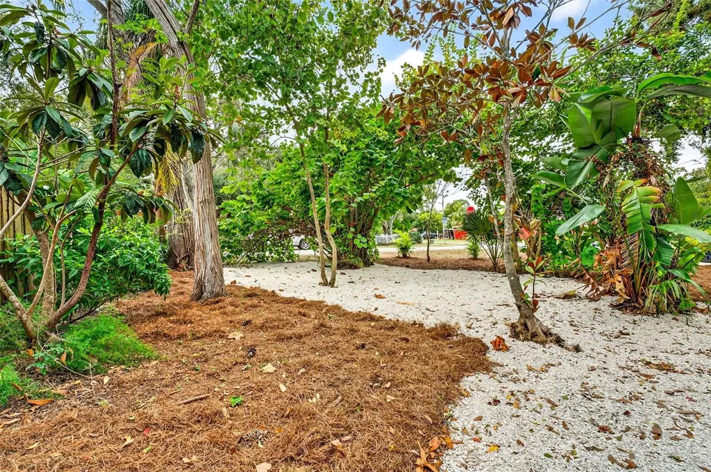 5182 25th Avenue S Gulfport FL 33707