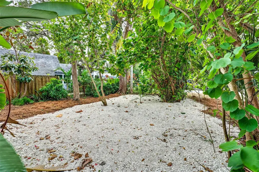 5182 25th Avenue S Gulfport FL 33707
