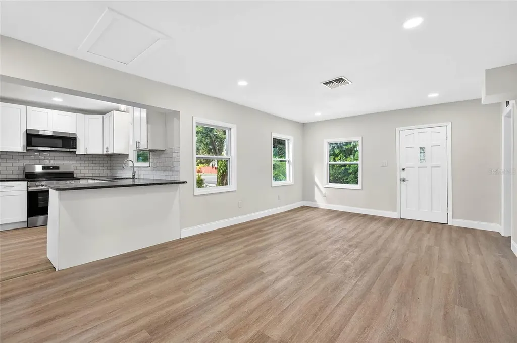 5182 25th Avenue S Gulfport FL 33707
