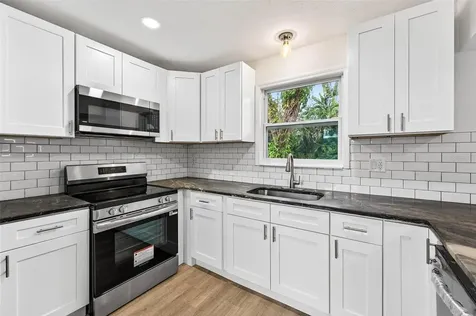 5182 25th Avenue S Gulfport FL 33707