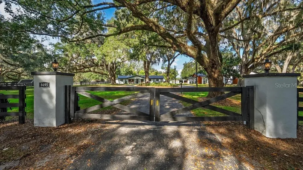 8583 NW 130th Street Reddick FL 32686