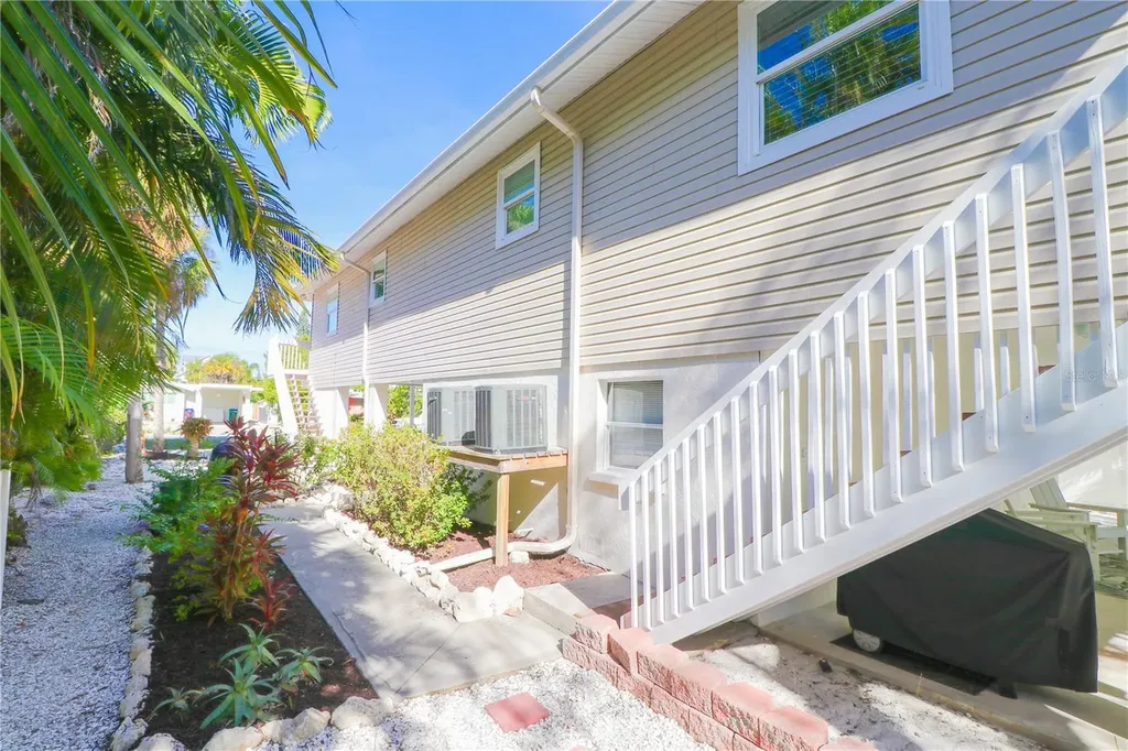 213 71st Street Holmes Beach FL 34217