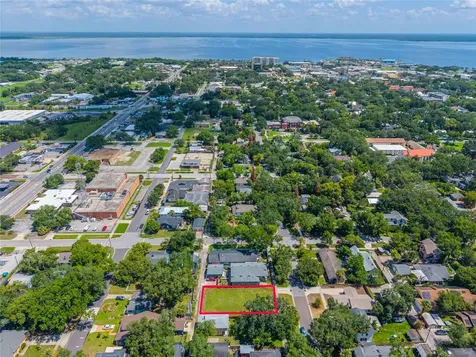 1010 Elm Avenue Sanford FL 32771