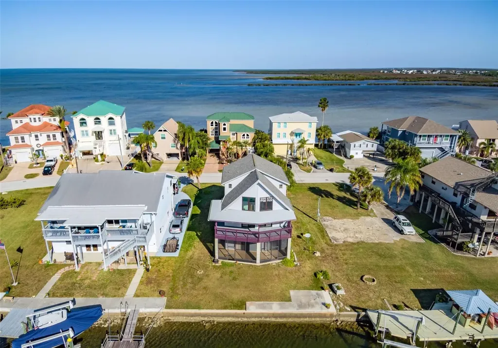 6432 Driftwood Drive Hudson FL 34667
