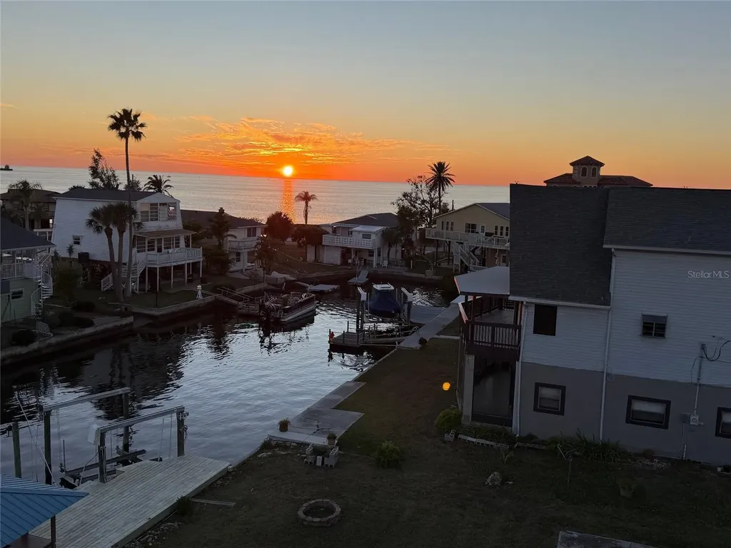 6432 Driftwood Drive Hudson FL 34667