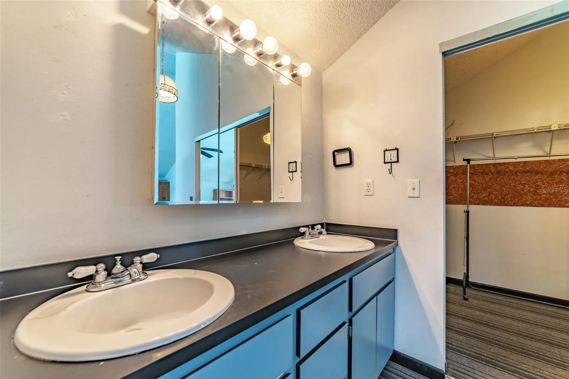 6432 Driftwood Drive Hudson FL 34667