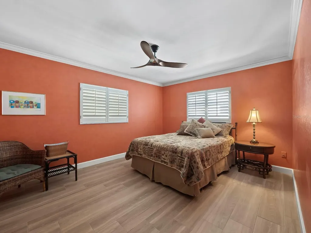 1336 Benjamin Franklin Drive Sarasota FL 34236