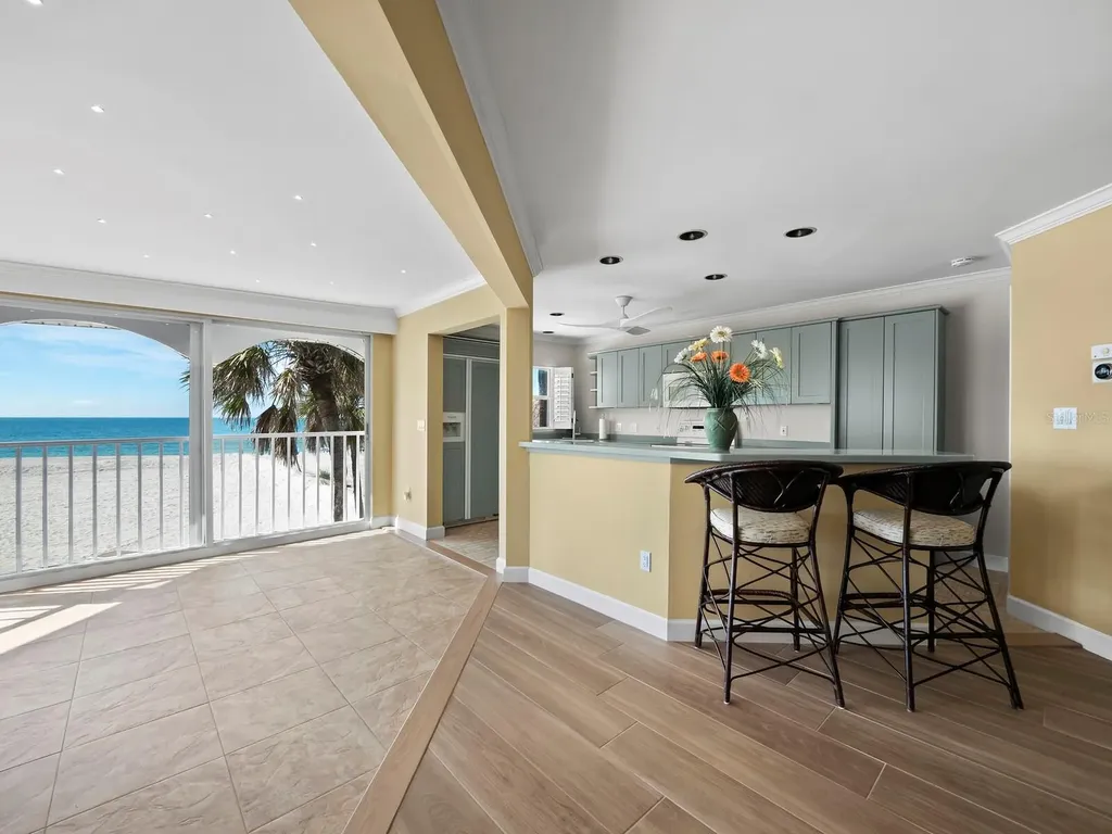 1336 Benjamin Franklin Drive Sarasota FL 34236