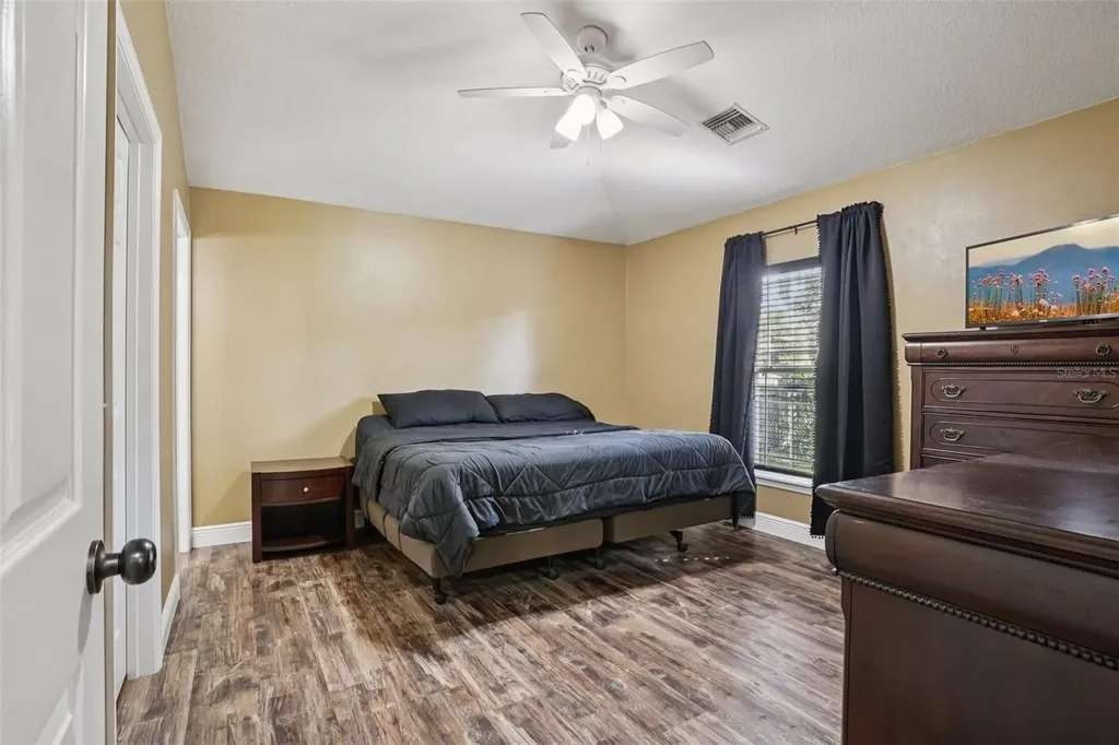 4542 Lemon Street Lady Lake FL 32159