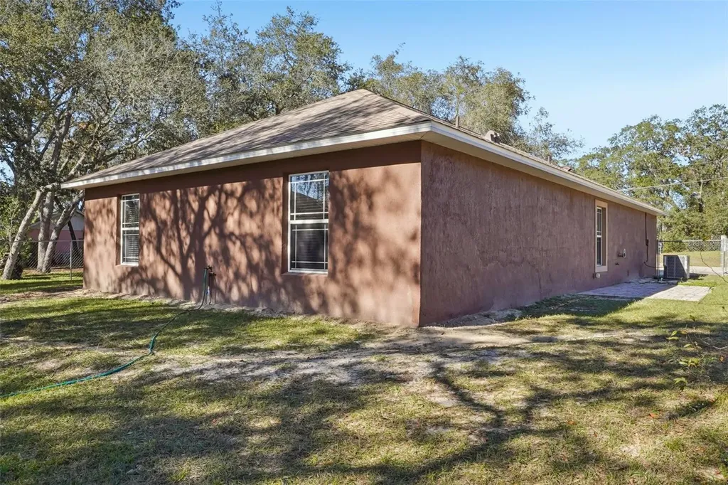 4542 Lemon Street Lady Lake FL 32159
