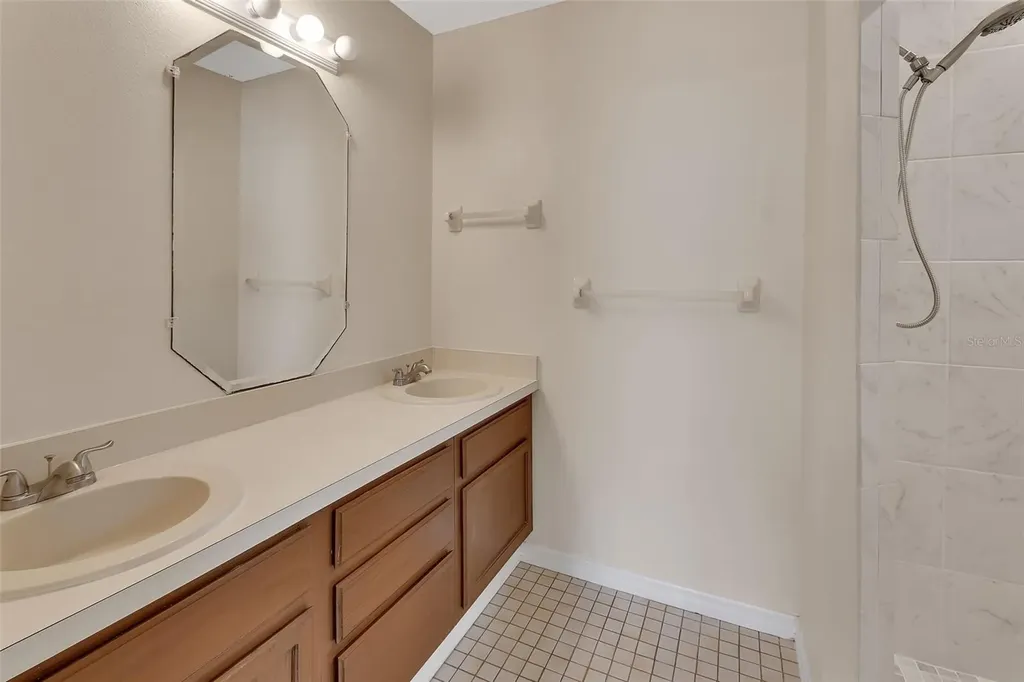 526 Hemingway Court Deland FL 32720