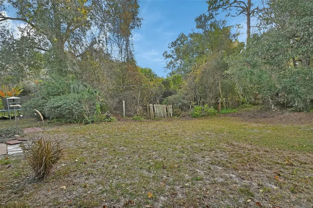 526 Hemingway Court Deland FL 32720
