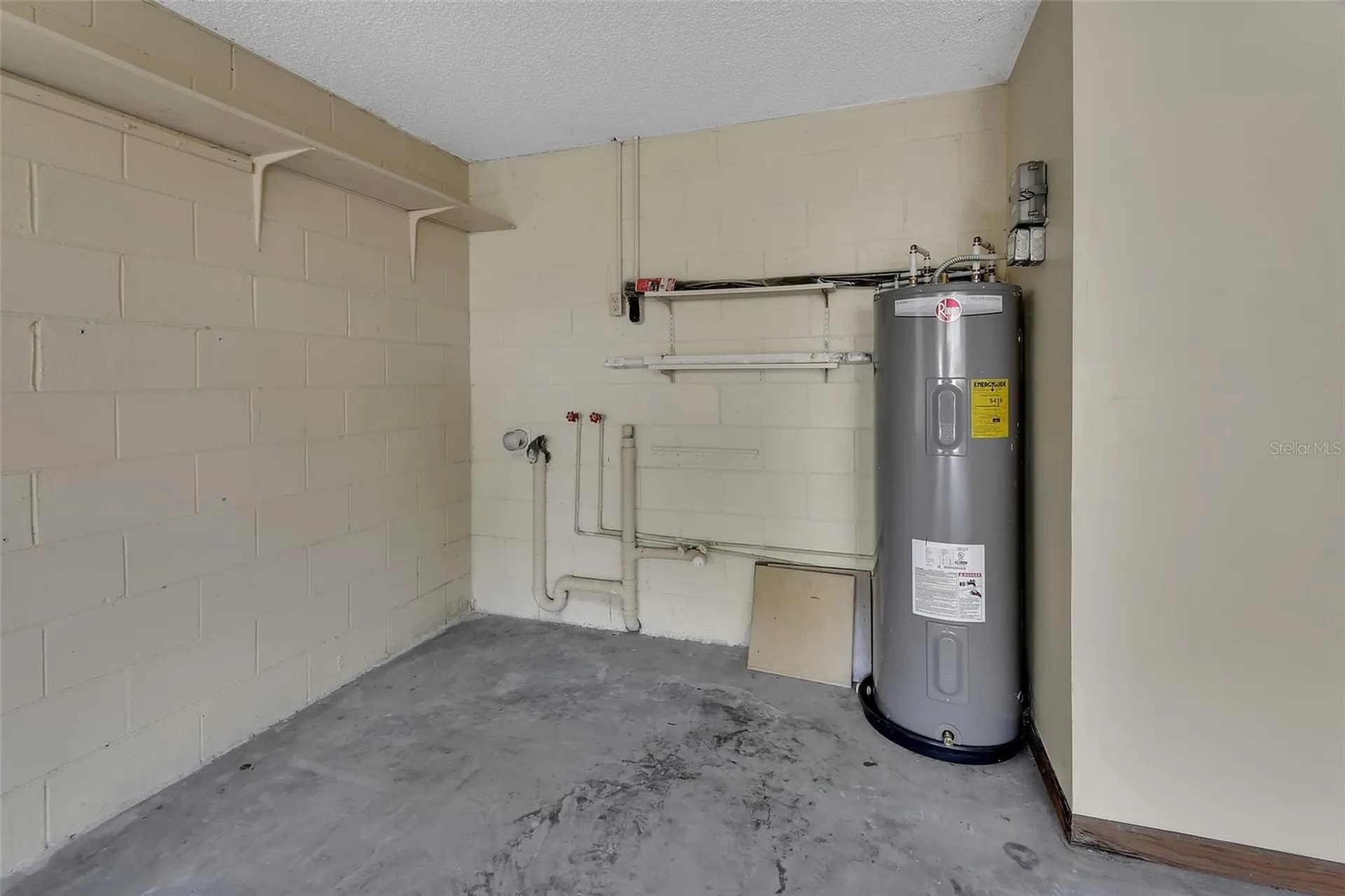 526 Hemingway Court Deland FL 32720