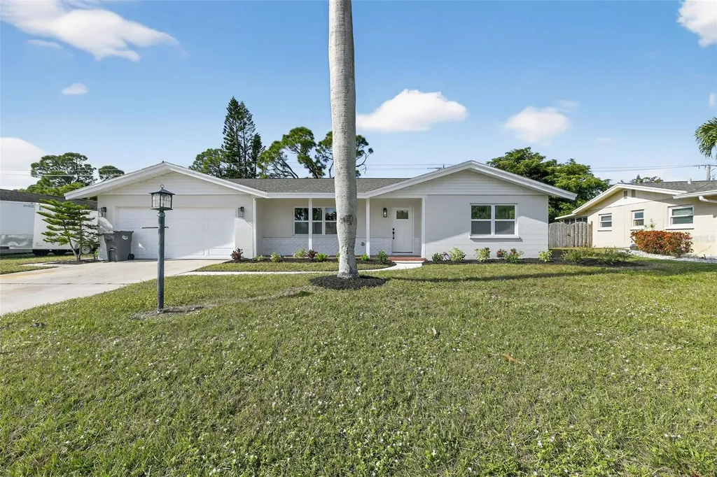 6224 7th Avenue Drive W Bradenton FL 34209