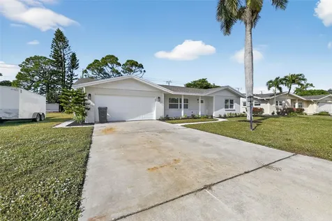 6224 7th Avenue Drive W Bradenton FL 34209