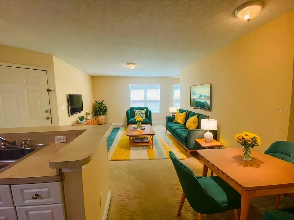 5773 Gatlin Avenue Orlando FL 32822