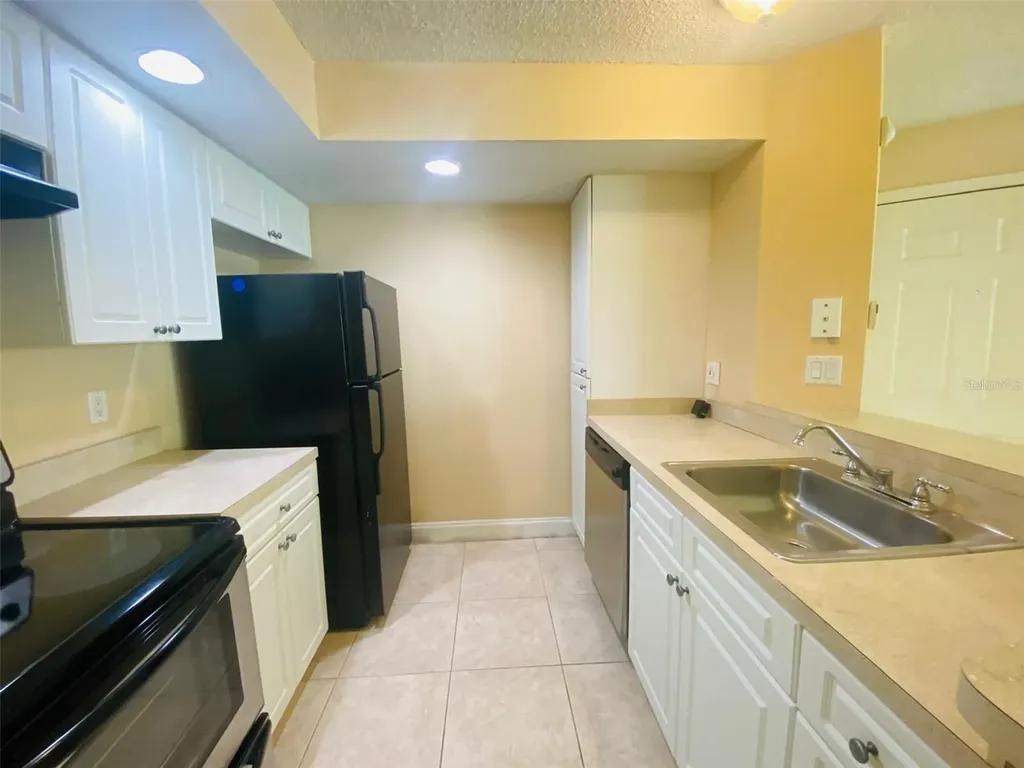 5773 Gatlin Avenue Orlando FL 32822