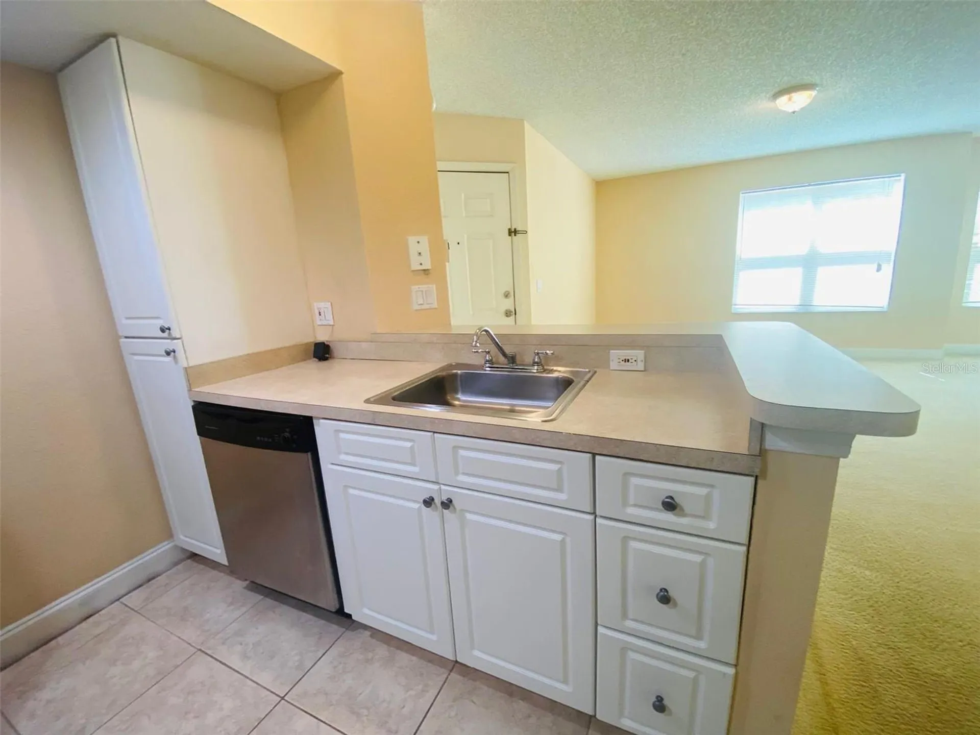 5773 Gatlin Avenue Orlando FL 32822