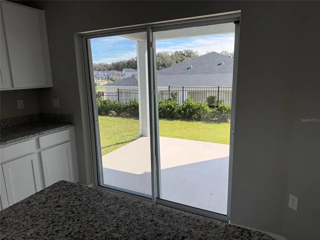 1200 Port Blue Way Lady Lake FL 32159