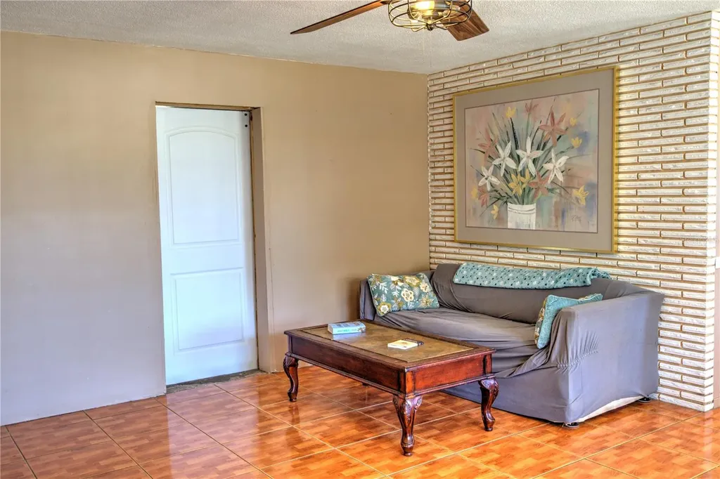116 Silver Circle Edgewater FL 32141