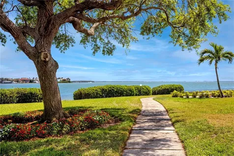 6113 Palma Del Mar Boulevard S St Petersburg FL 33715