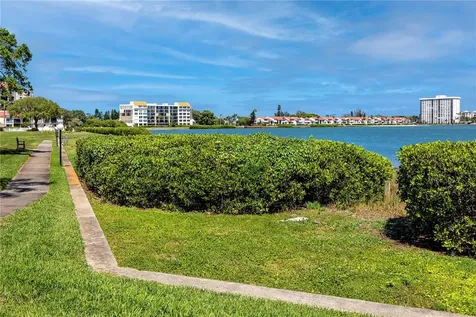 6113 Palma Del Mar Boulevard S St Petersburg FL 33715