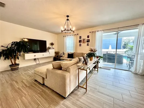 3704 W Wyoming Avenue Tampa FL 33611