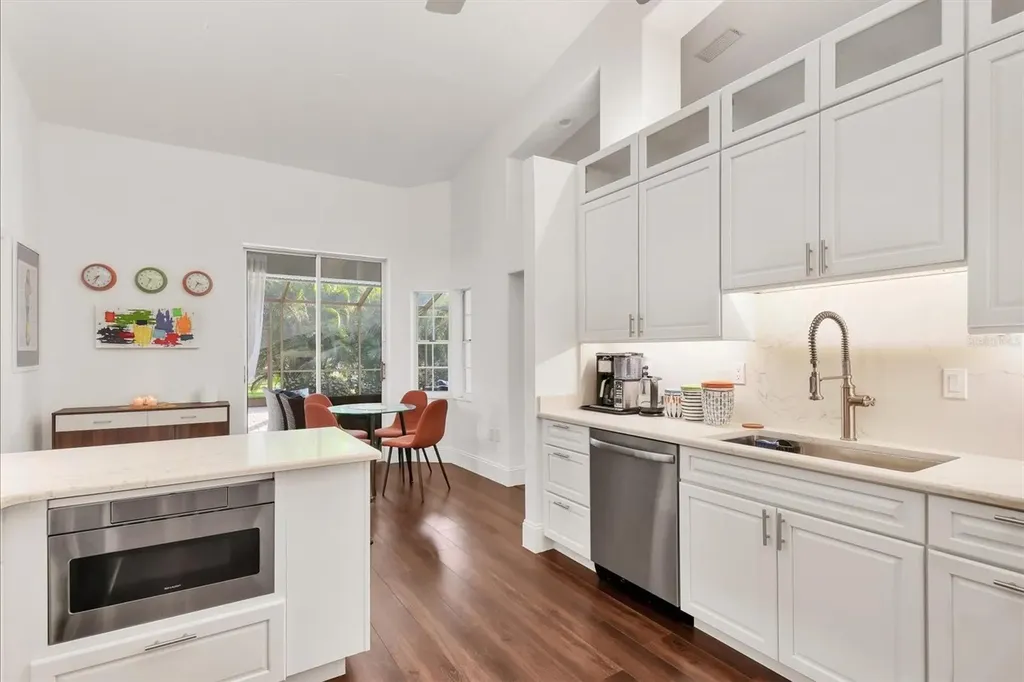 4305 Highland Oaks Circle Sarasota FL 34235