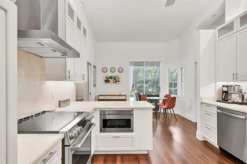 4305 Highland Oaks Circle Sarasota FL 34235