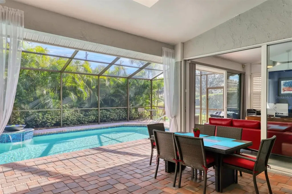 4305 Highland Oaks Circle Sarasota FL 34235