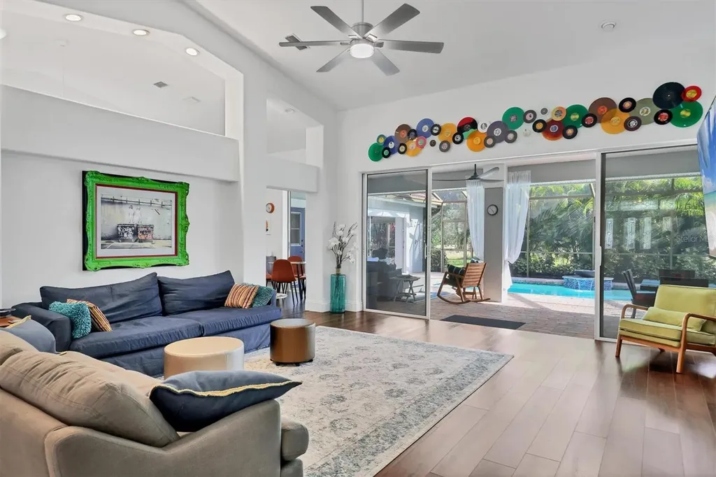 4305 Highland Oaks Circle Sarasota FL 34235