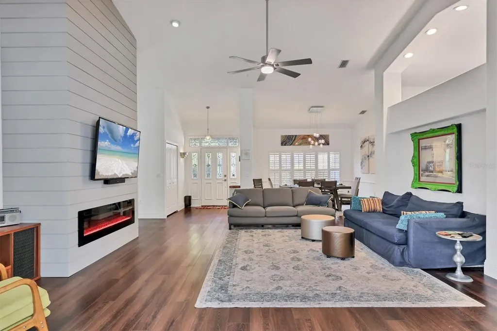 4305 Highland Oaks Circle Sarasota FL 34235